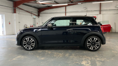 MINI Hatchback 1.5 Cooper Exclusive 3dr Auto Petrol Hatchback